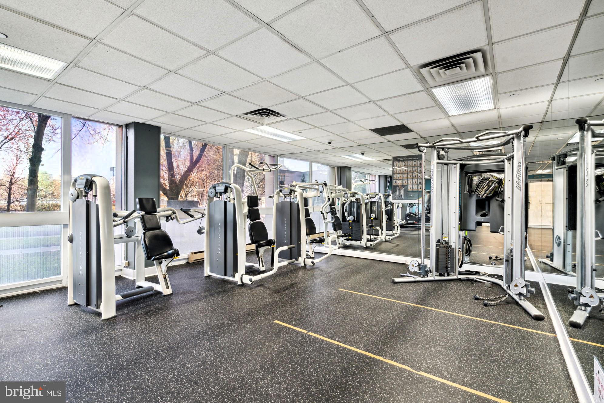 2001 Hamilton Street, Unit P501 Philadelphia, PA 19130 - Photo 16 of 27