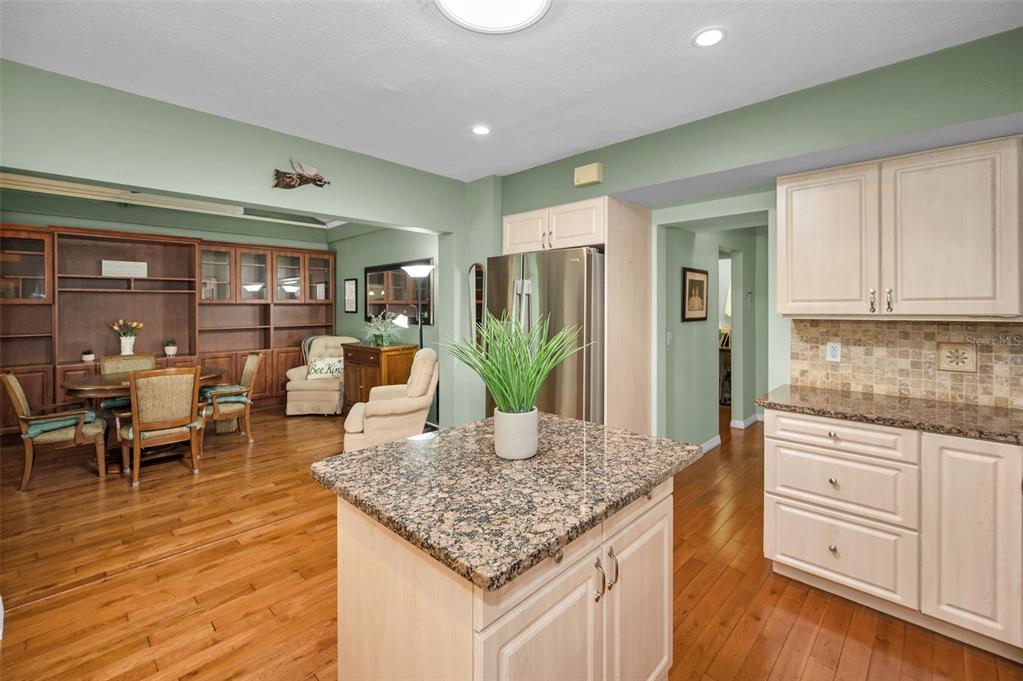 250 Rosery Road Northwest, Unit 218 Largo, FL 33770 - Photo 20 of 46