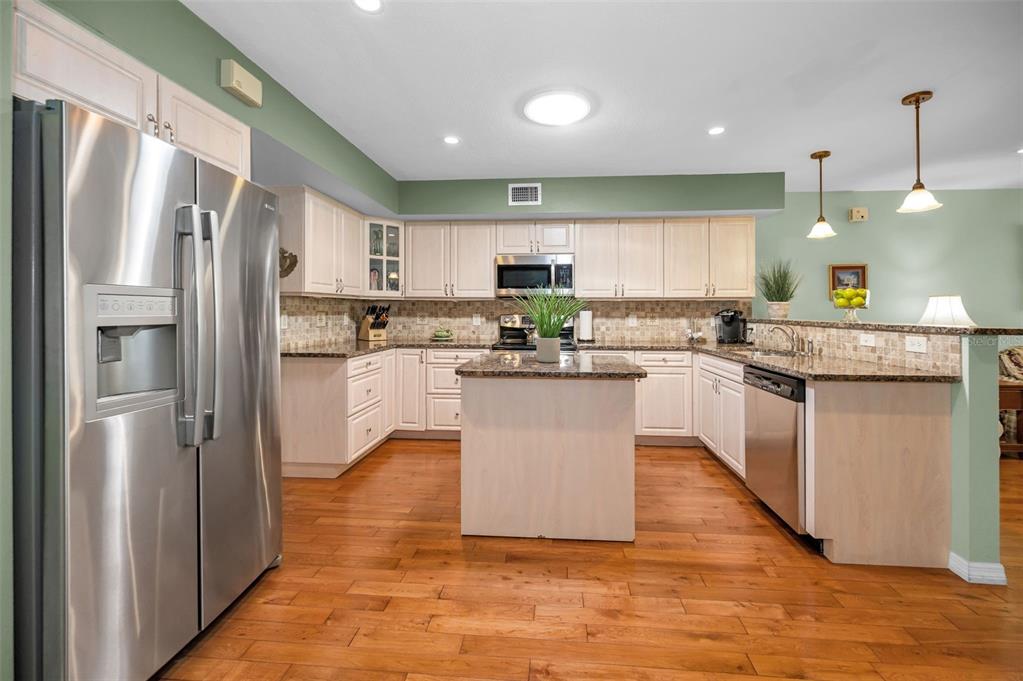 250 Rosery Road Northwest, Unit 218 Largo, FL 33770 - Photo 21 of 46