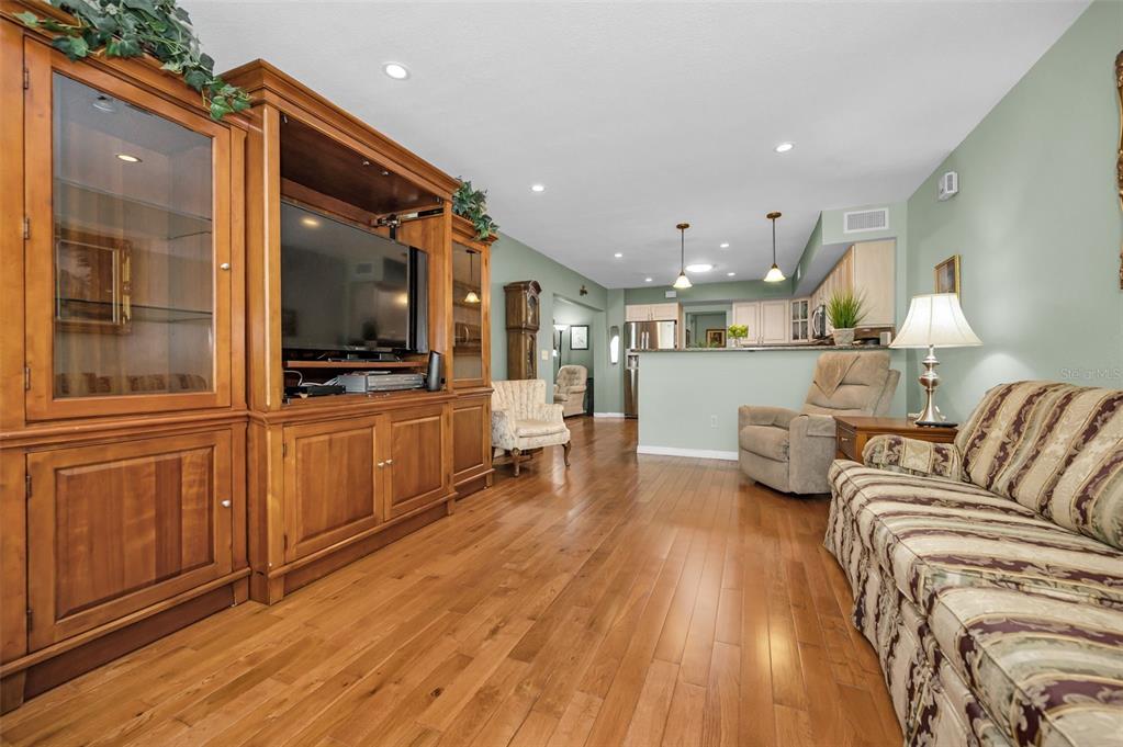 250 Rosery Road Northwest, Unit 218 Largo, FL 33770 - Photo 24 of 46