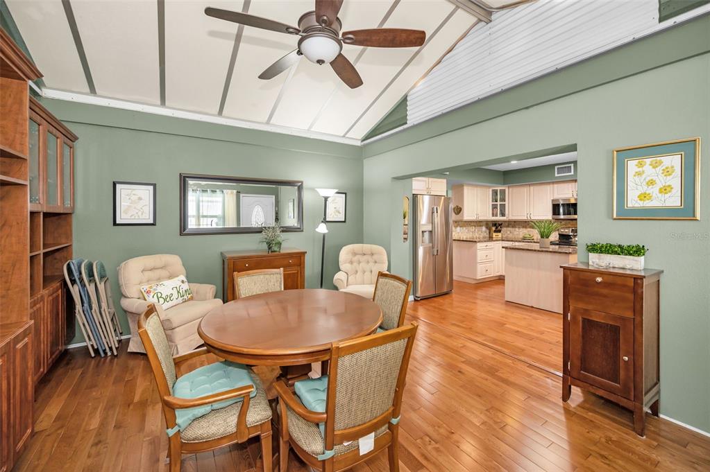 250 Rosery Road Northwest, Unit 218 Largo, FL 33770 - Photo 10 of 46