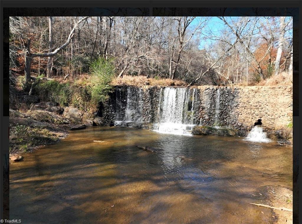636 Bryant Mill Road Ararat, NC 27007 - Photo 4 of 25