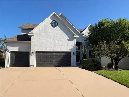 $625,000 | 21612 West 100th Terrace, Lenexa, KS 66220