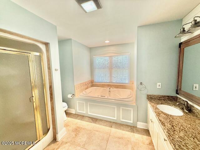 2138 Whitesville Road Toms River, NJ 08755 - Photo 6 of 19 a bathroom with a tub sink and mirror
