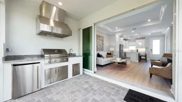 $324,990 | 4070 Santa Caterina Boulevard, Unit 101, Bradenton, FL 34211