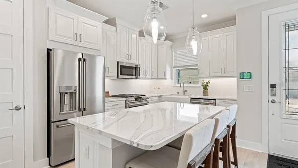 $324,990 | 4070 Santa Caterina Boulevard, Unit 101, Bradenton, FL 34211