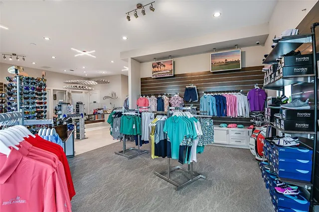 $399,990 | 4070 Santa Caterina Boulevard, Unit 101, Bradenton, FL 34211