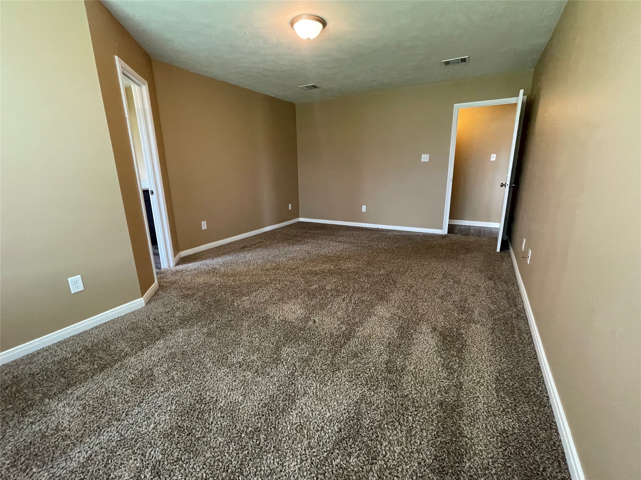 832 Mockingbird Street Navasota, TX 77868 - Photo 9 of 20