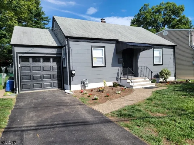 $1,300 | 40 Surrey Lane, Clifton, NJ 07012