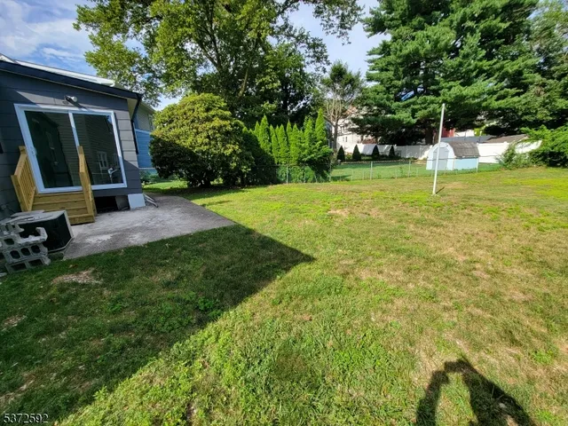 $1,300 | 40 Surrey Lane, Clifton, NJ 07012