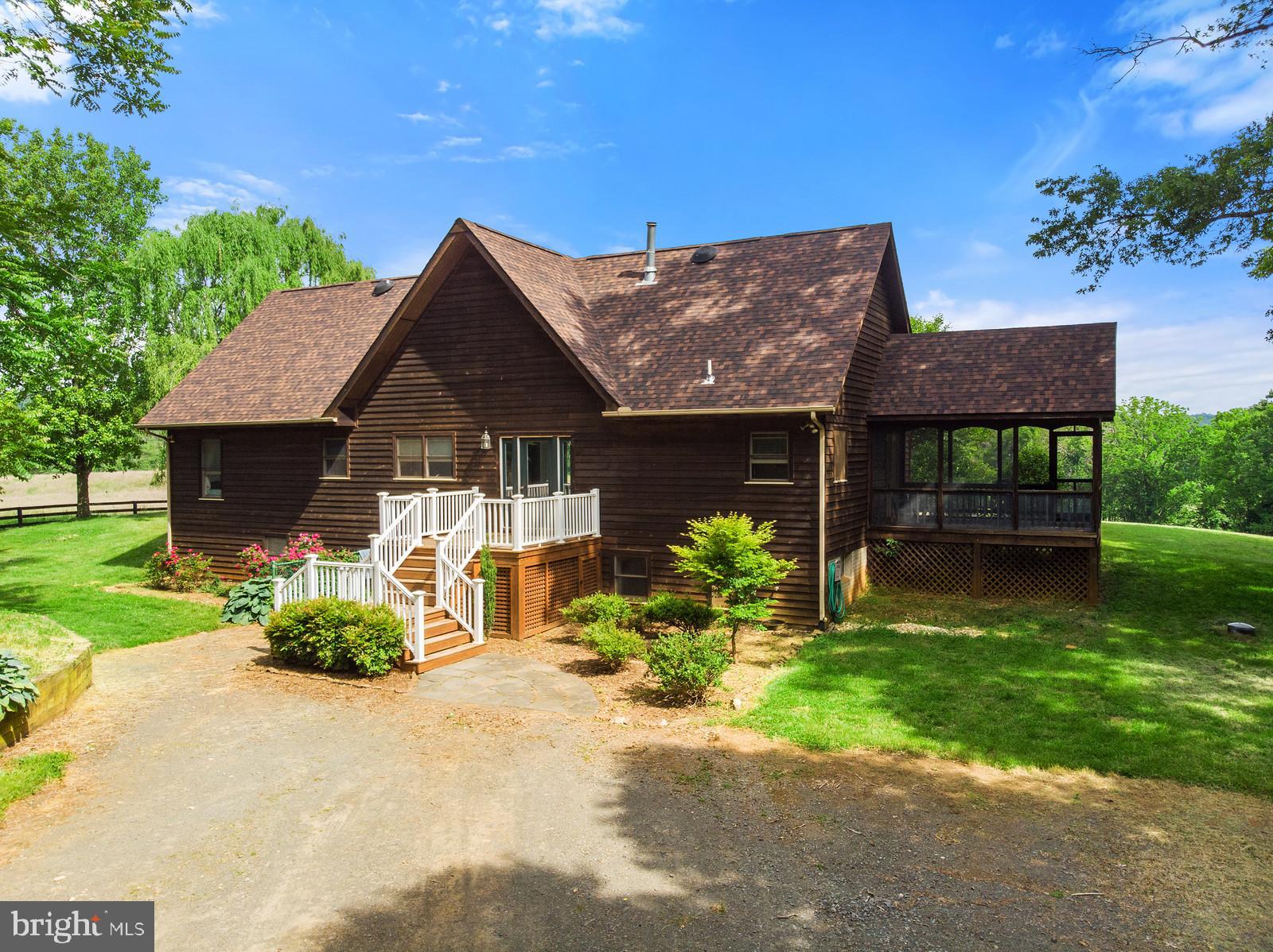 8531 Holtzclaw Road Warrenton, VA 20186 - Photo 2 of 53 Gallery Image 2