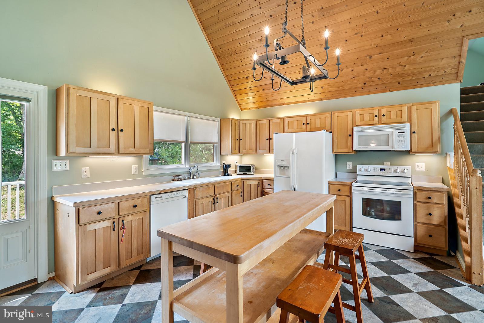 8531 Holtzclaw Road Warrenton, VA 20186 - Photo 20 of 53 Gallery Image 20
