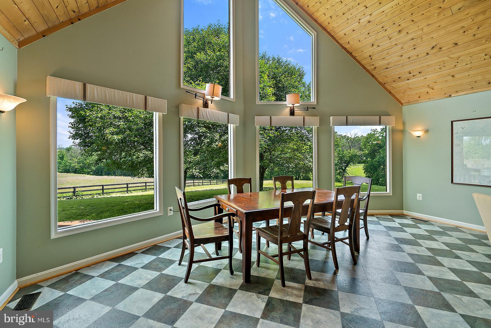 8531 Holtzclaw Road Warrenton, VA 20186 - Photo 27 of 53 Gallery Image 27