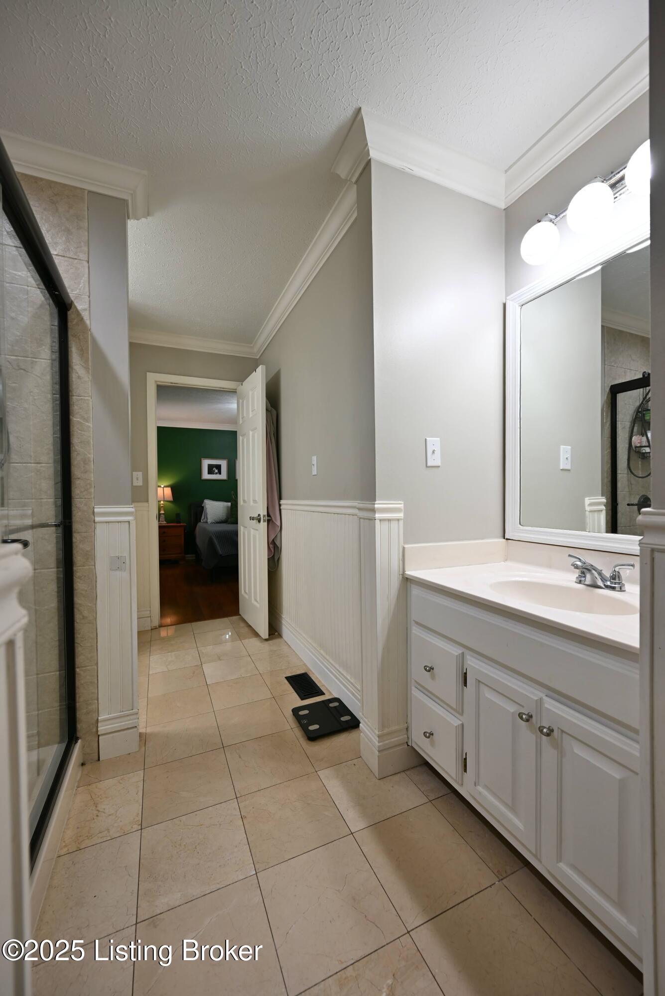 3303 Gatecreek Road Louisville, KY 40272 - Photo 33 of 56 Primary Bathroom