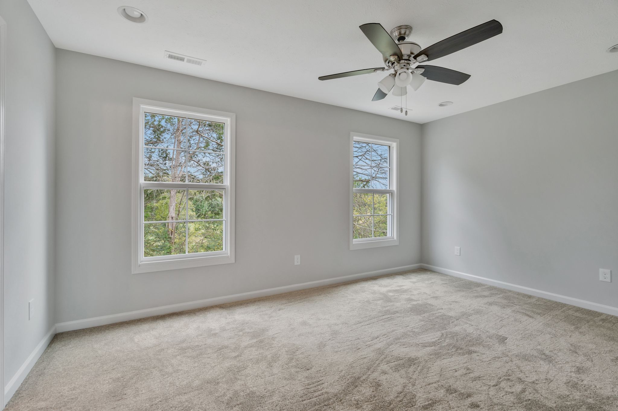 401 Doak Road, Unit 41 Manchester, TN 37355 - Photo 14 of 29 a view of an empty room with a window