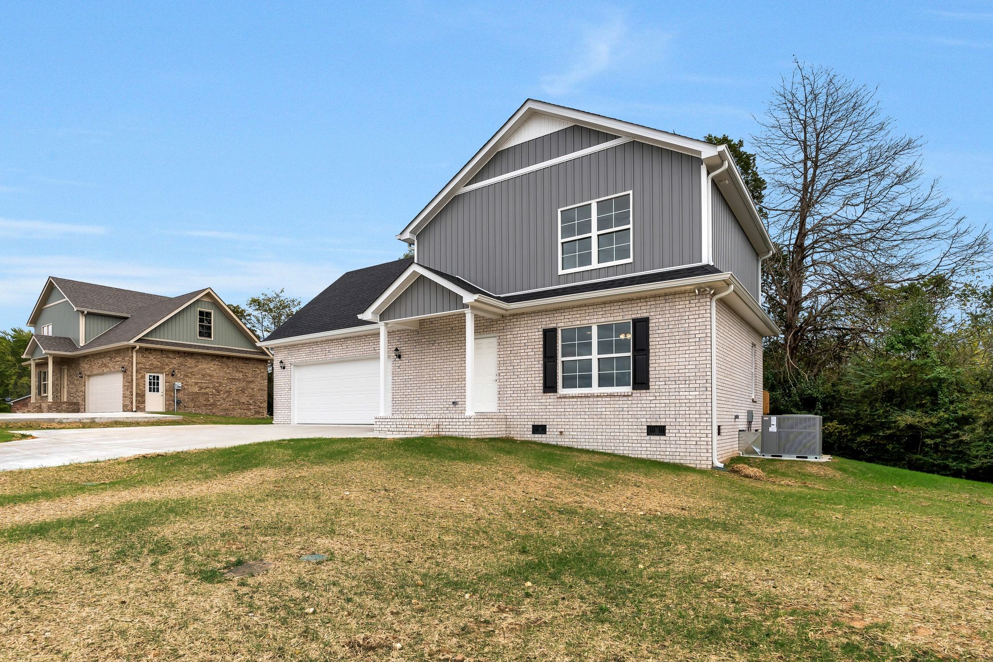 401 Doak Road, Unit 41 Manchester, TN 37355 - Photo 4 of 29 a view of a house with a yard