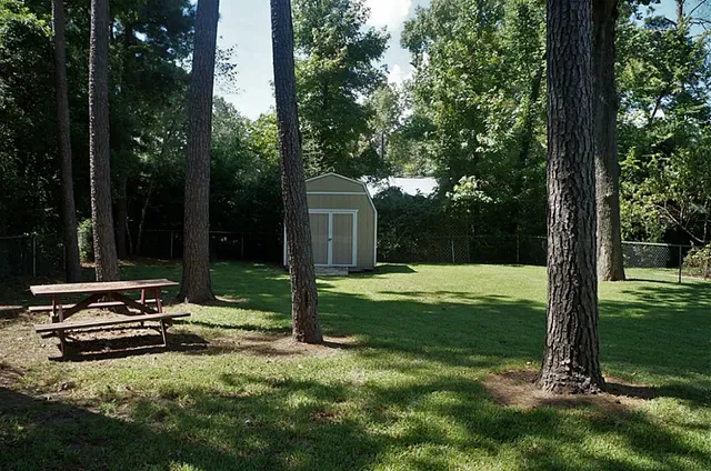 $229,900 | 215 Bridgeview Drive, Onalaska, TX 77360