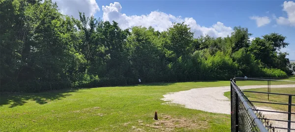 $229,900 | 215 Bridgeview Drive, Onalaska, TX 77360