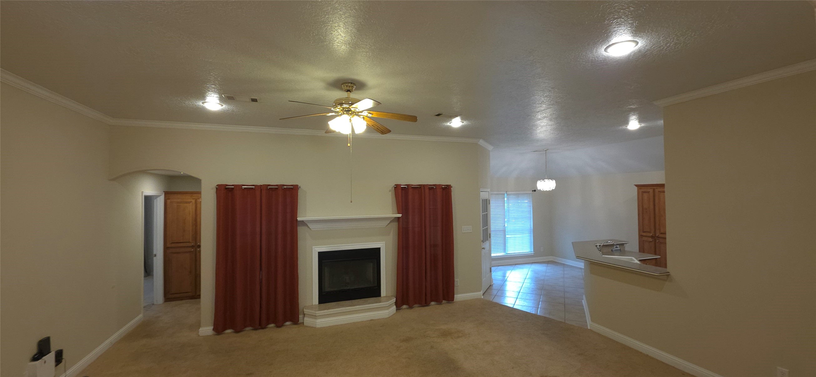 215 Bridgeview Drive Onalaska, TX 77360 - Photo 4 of 29 a view of a livingroom with a furniture