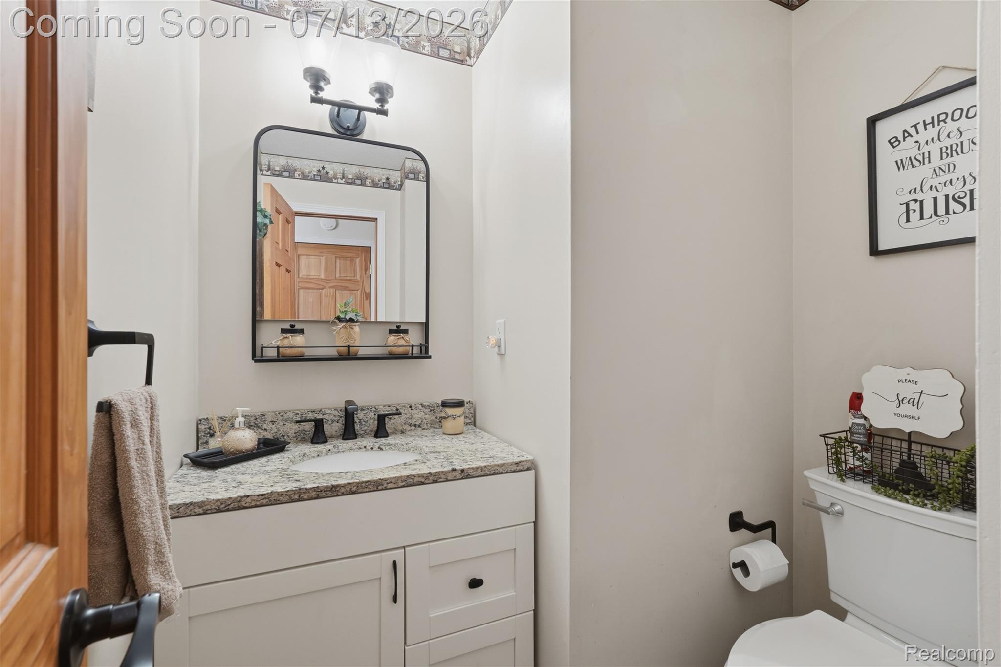10525 Antcliff Road Brooklyn, MI 49230 - Photo 19 of 80 Powder room
