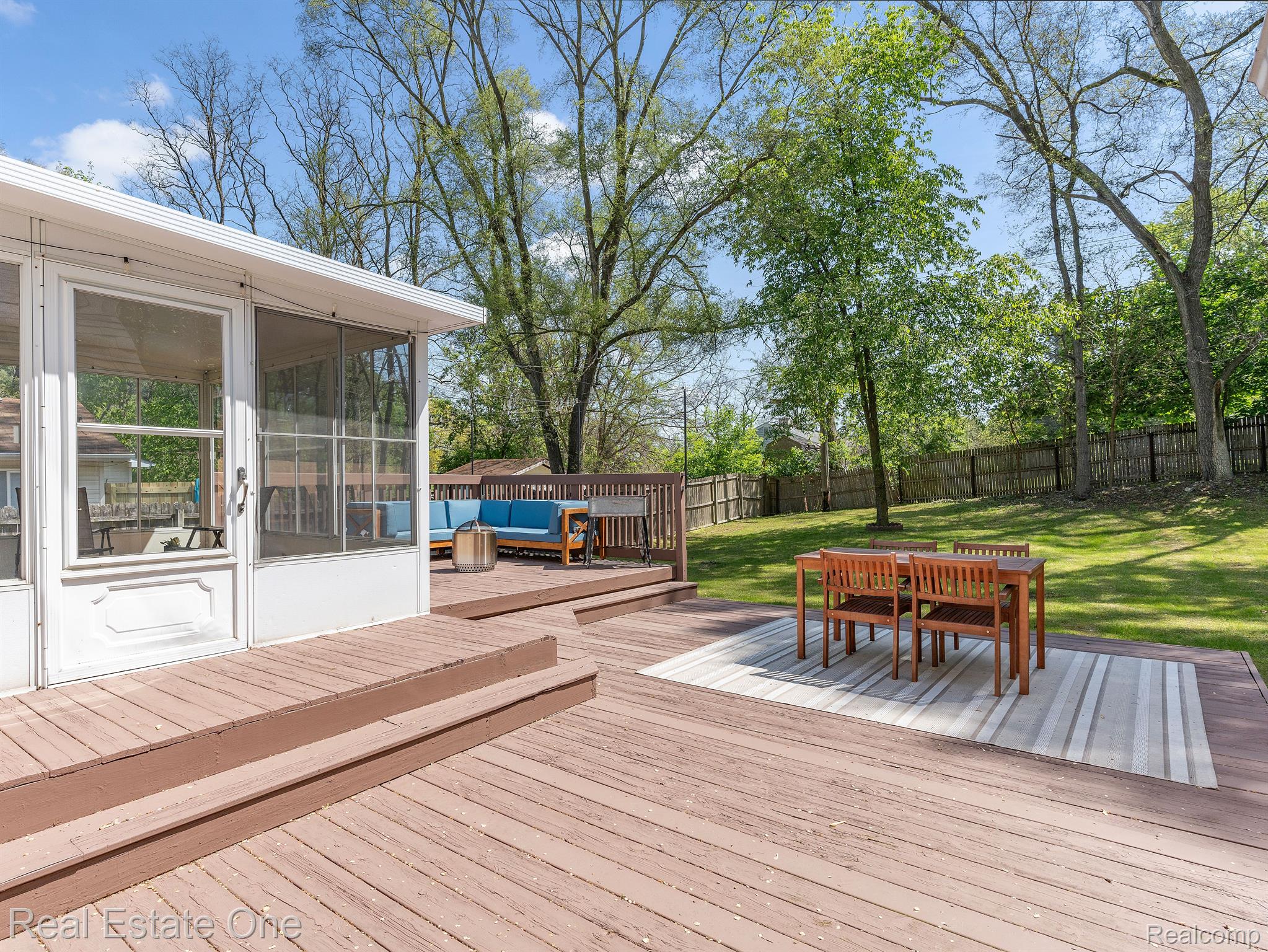 1462 Crest Road Howell, MI 48843 - Photo 20 of 26 Gallery Image 20