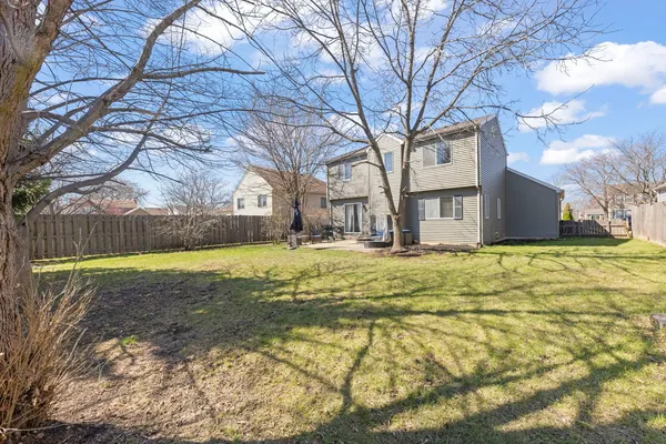 $375,000 | 317 Christine Lane, Hainesville, IL 60030