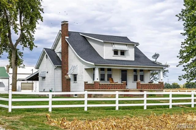 $450,000 | 371 Frey Meadows Road, Pocahontas, IL 62275