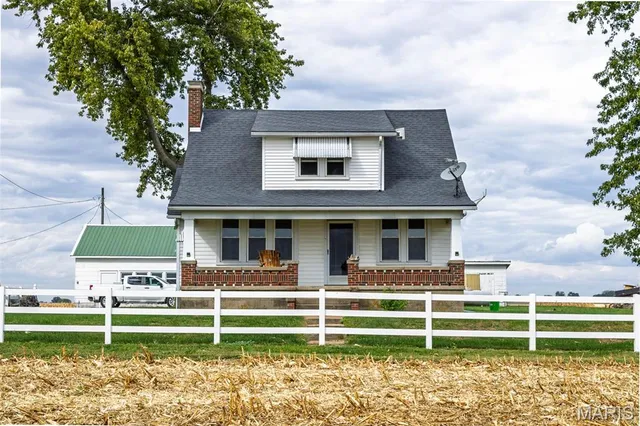 $450,000 | 371 Frey Meadows Road, Pocahontas, IL 62275