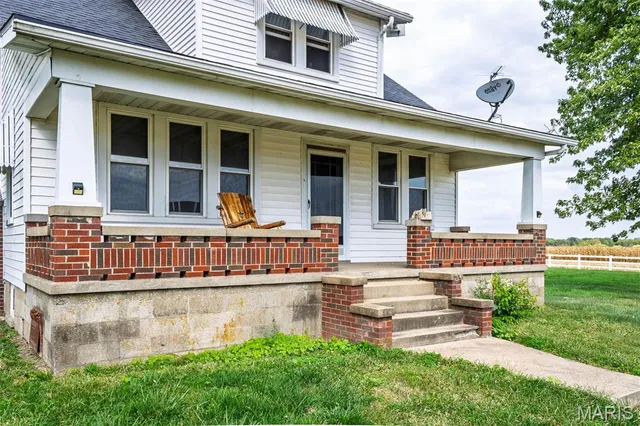 $450,000 | 371 Frey Meadows Road, Pocahontas, IL 62275