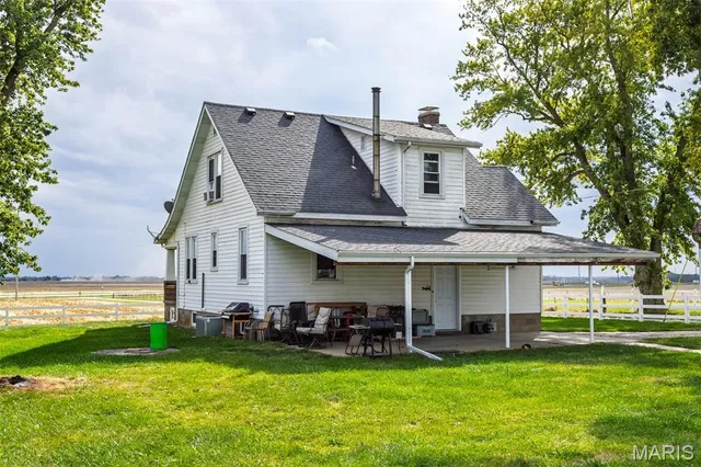 $450,000 | 371 Frey Meadows Road, Pocahontas, IL 62275