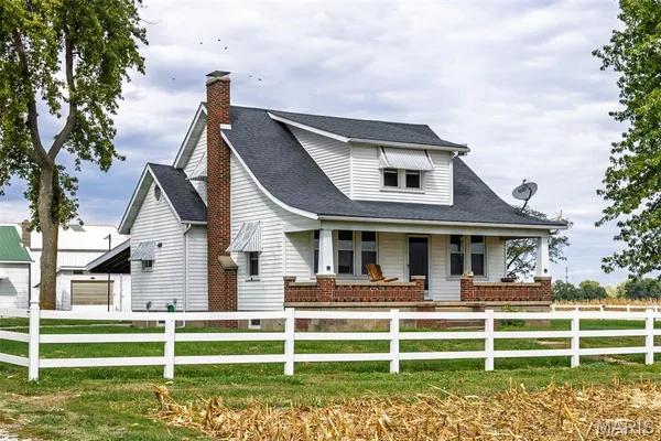 $425,000 | 371 Frey Meadows Road, Pocahontas, IL 62275