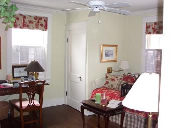1113 Fincastle Road Lexington, KY 40502 - Photo 8 of 9 Second generous sized Bedroom.