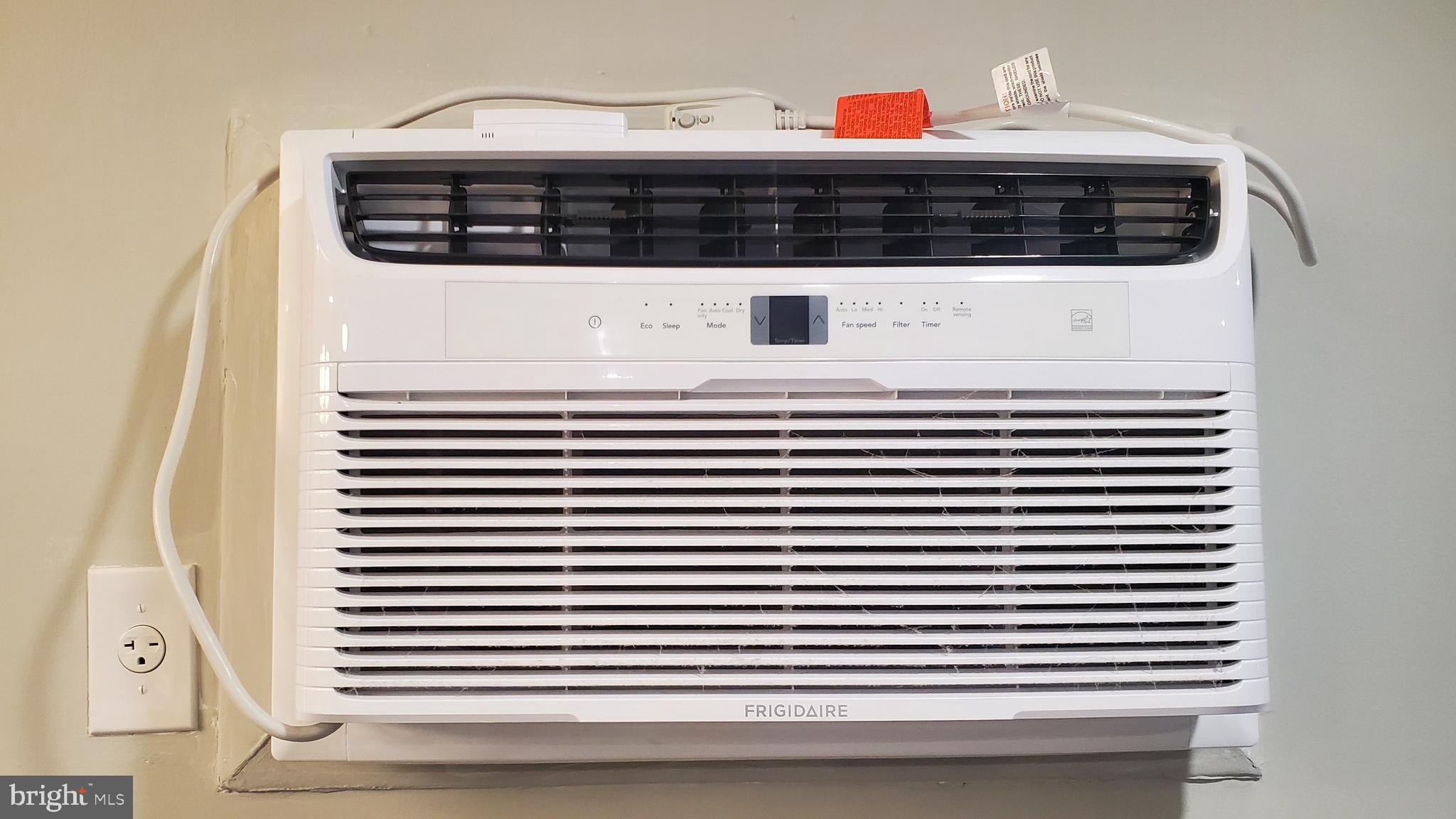 1 Lawrence Road, Unit M1B Broomall, PA 19008 - Photo 5 of 17 brand new air conditioner fills full property