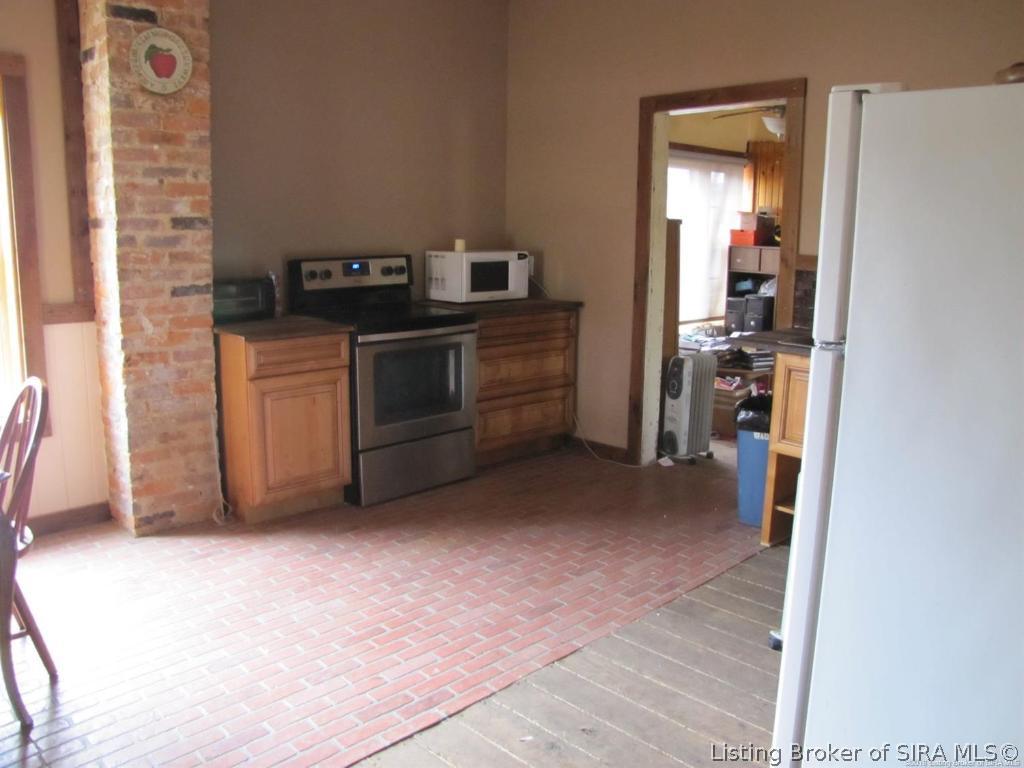 165 Bindner Lane Southeast Laconia, IN 47135 - Photo 8 of 20 Gallery Image 8