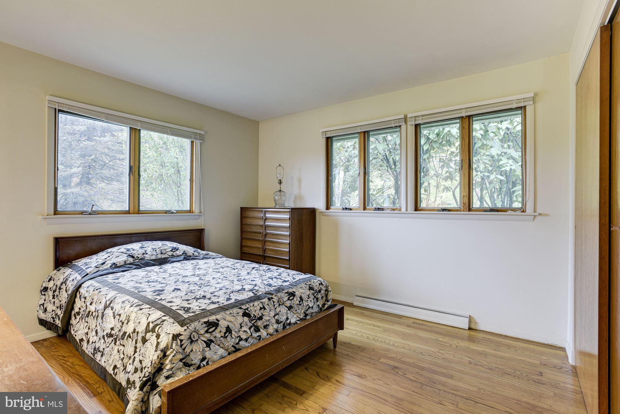 609 Church Road Reisterstown, MD 21136 - Photo 16 of 29 Bedroom | Hardwood Floors