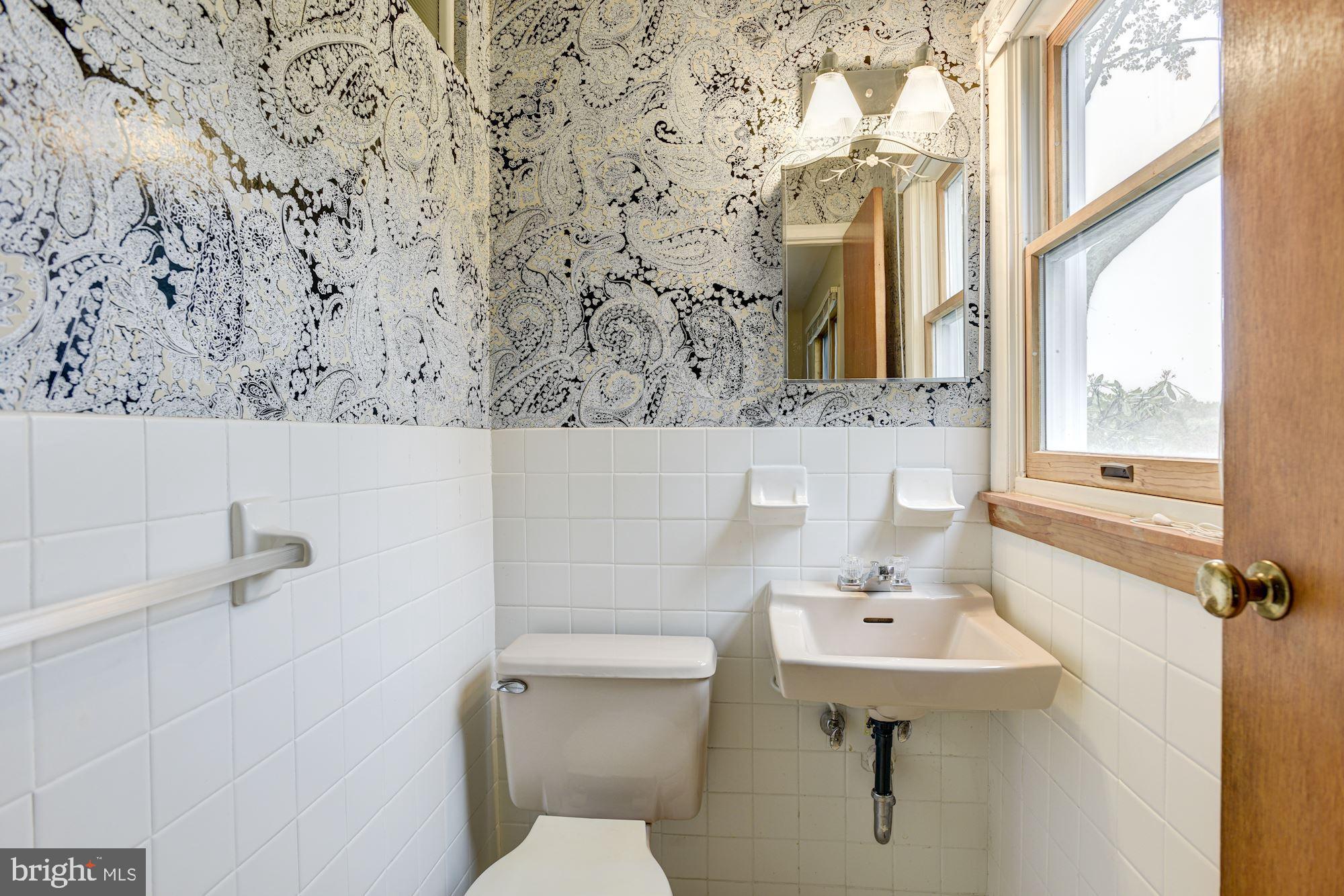 609 Church Road Reisterstown, MD 21136 - Photo 17 of 29 En-Suite Powder Room