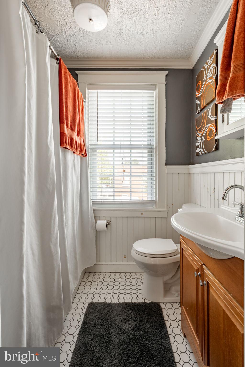 227 Ruby Street Lancaster, PA 17603 - Photo 20 of 42 a bathroom with a sink toilet and shower