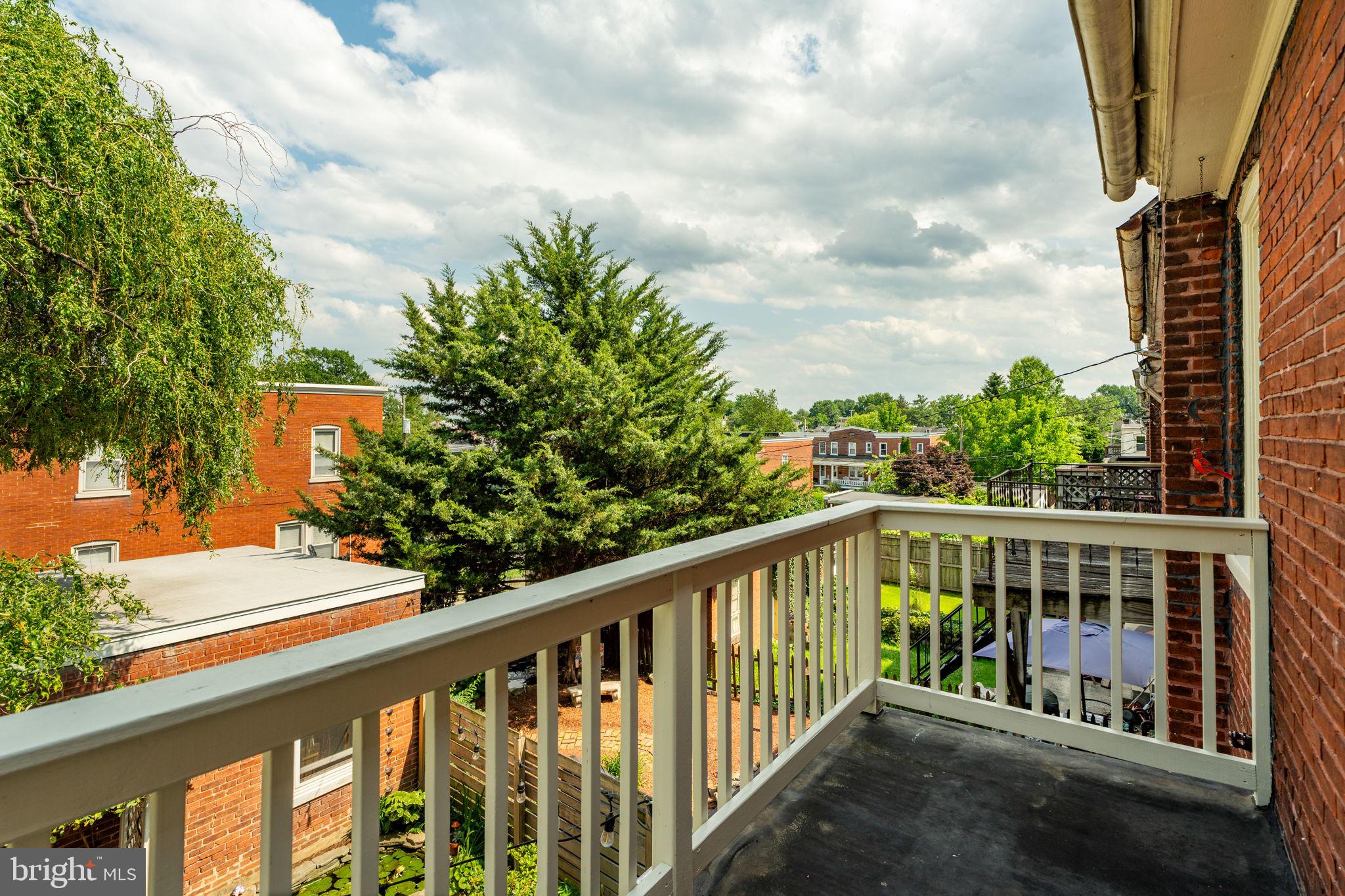 227 Ruby Street Lancaster, PA 17603 - Photo 33 of 42 a balcony with street view