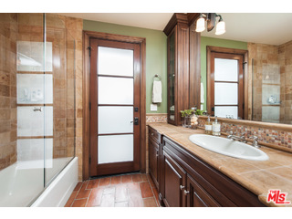 2100 Queensferry Road Los Angeles, CA 90049 - Photo 30 of 38