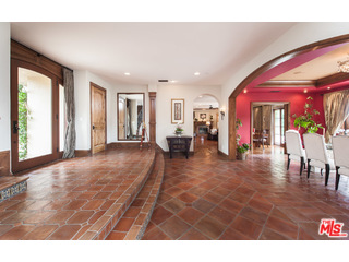 2100 Queensferry Road Los Angeles, CA 90049 - Photo 7 of 38