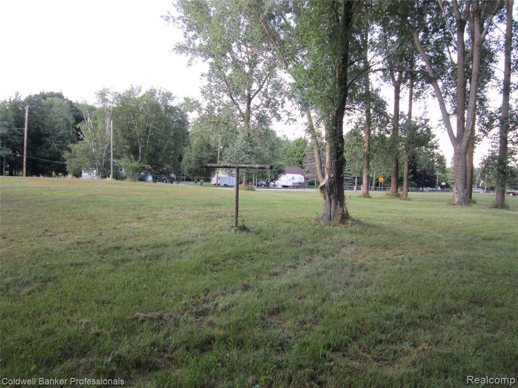 1766 East Kitchen Road Pinconning, MI 48650 - Photo 2 of 6