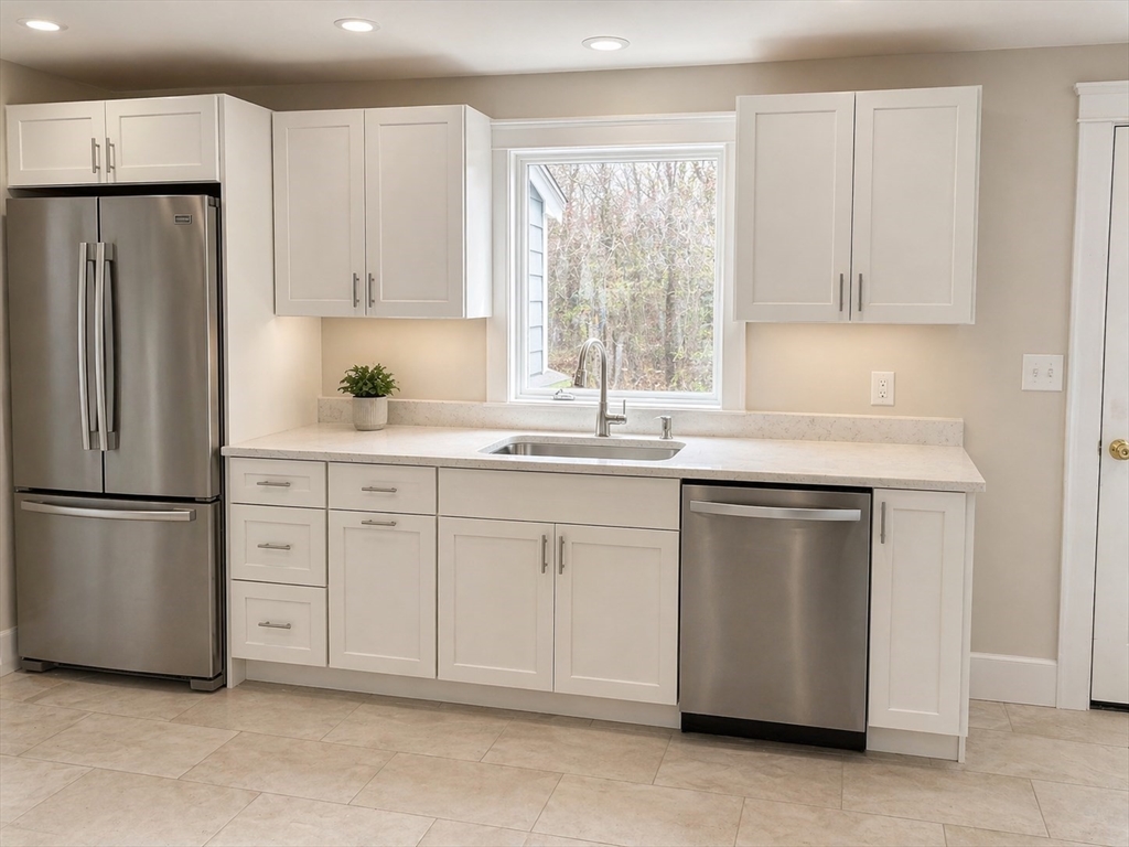 277 Dodge Street, Unit 1 Beverly, MA 01915 - Photo 3 of 17