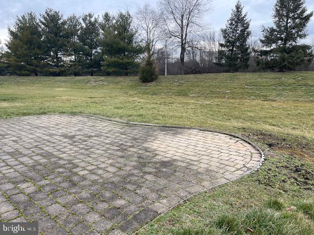 47 Brownstone Road East Windsor, NJ 08520 - Photo 37 of 38