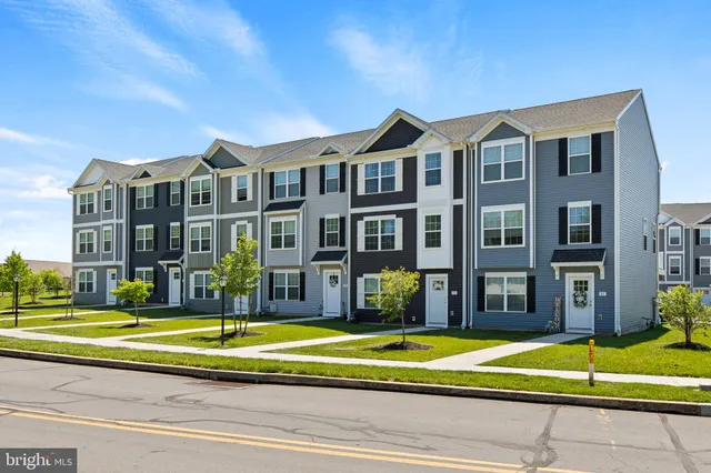 $2,200 | 1201 Walnut Bottom Road, Unit 1118, Carlisle, PA 17015