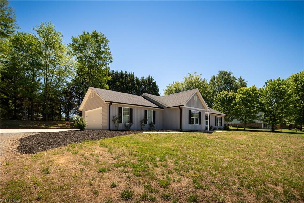 122 Fosstorall Road King, NC 27021 - Photo 25 of 32