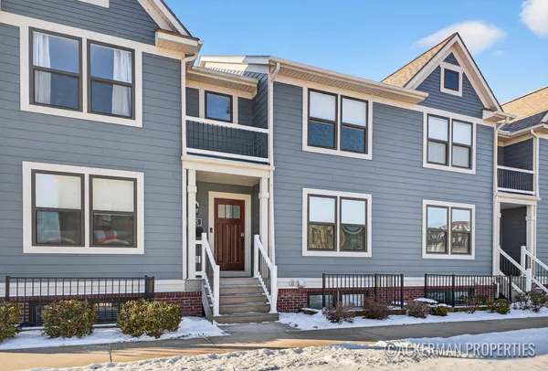 $349,900 | 455 La Grave Avenue Southeast, Grand Rapids, MI 49503