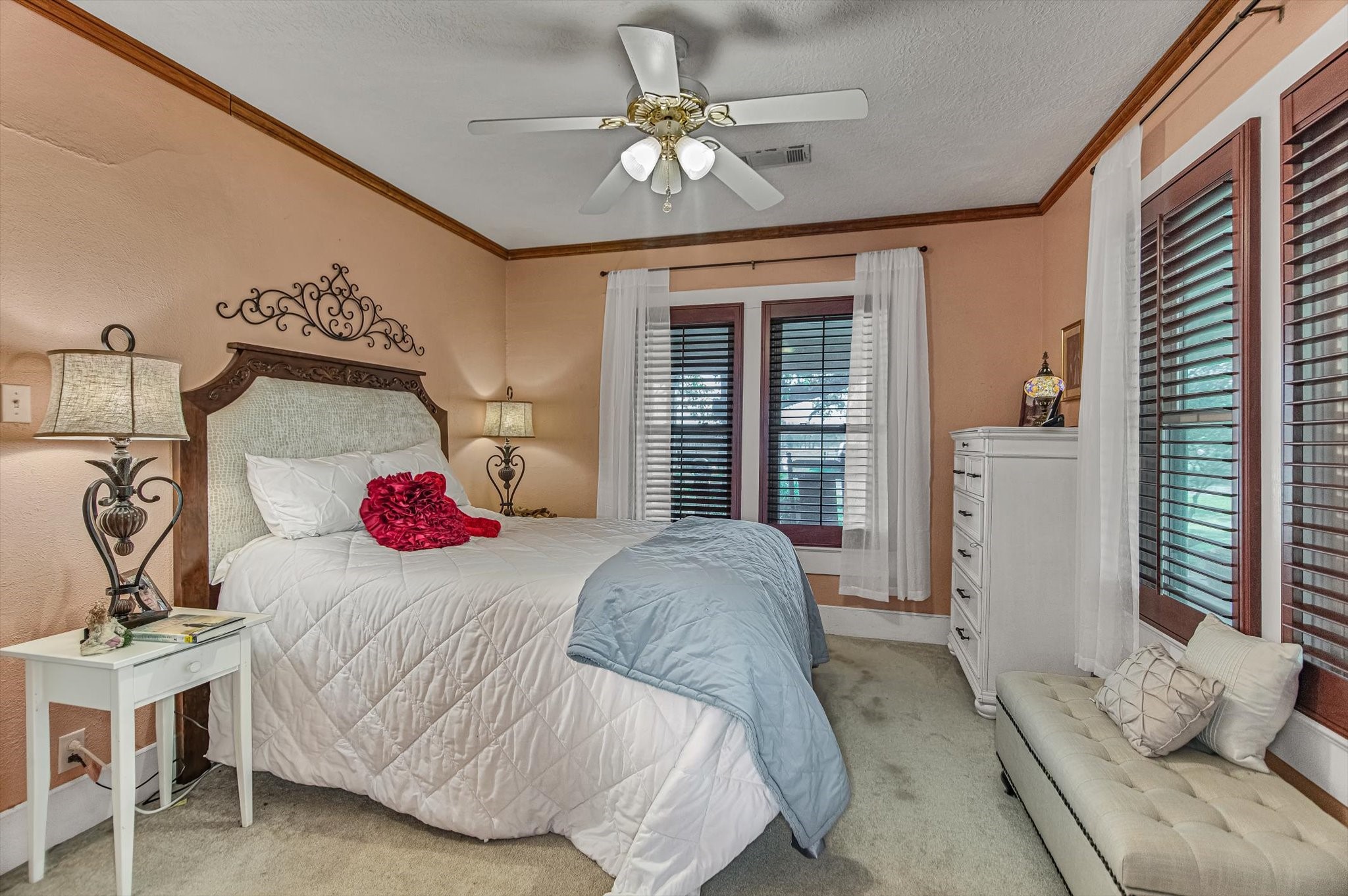 284 County Road 2003 South Liberty, TX 77575 - Photo 10 of 49 Primary bedroom