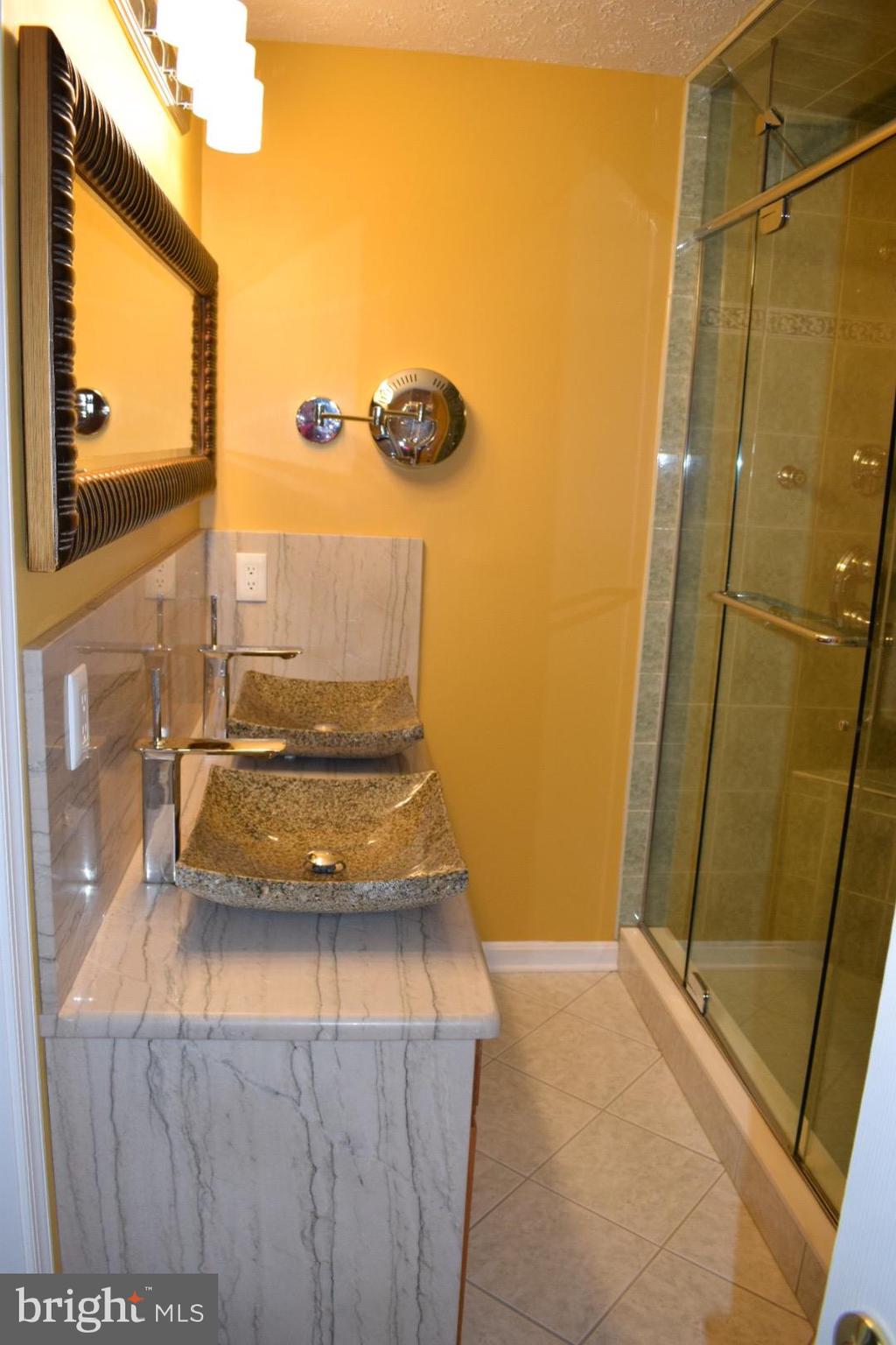 121 Carolstowne Road Reisterstown, MD 21136 - Photo 20 of 34 MASTER BATH DOUBLE SINKS