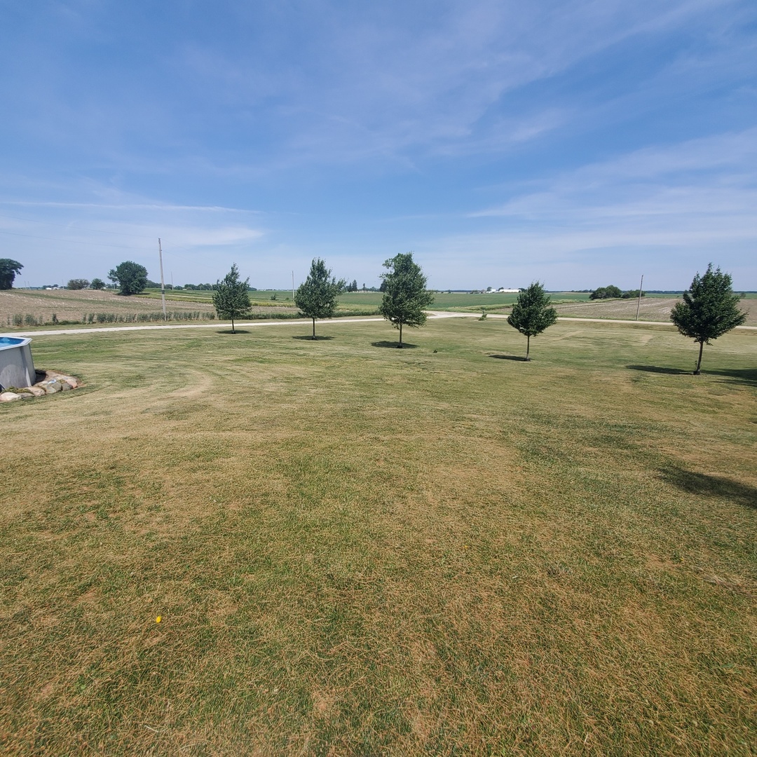 3135 2780 N Road Donovan, IL 60931 - Photo 8 of 38