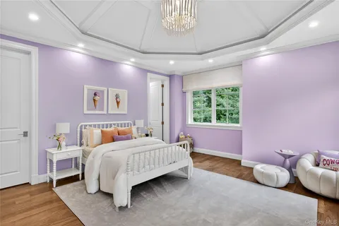 $6,748,000 | 3 Wood Hollow Lane, Glen Head, NY 11545